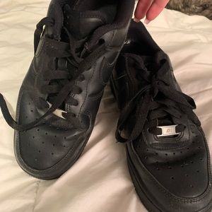 black nike air force 1s